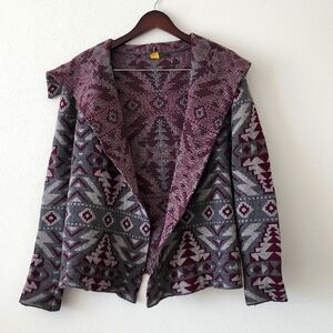 Cabela's cashmere and wool blend aztek print cardigan